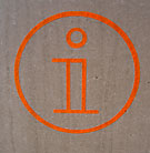 Ett i i en cirkel målat på en betongvägg