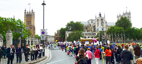 Demonstranter på Londons gator
